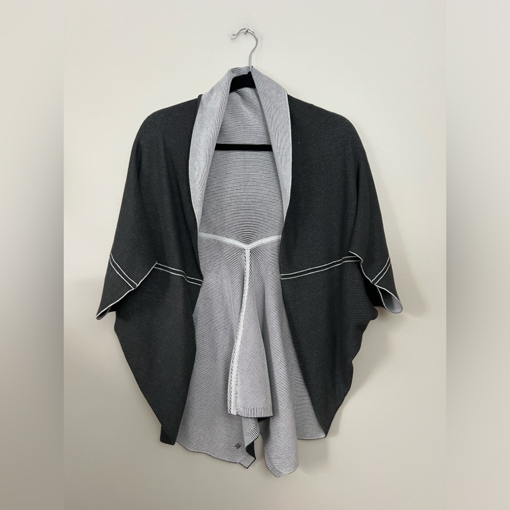 🎀 Lululemon Exaltation Wrap Reversible Sweater 🎀